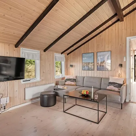Jyde - 250m From The Sea By Interhome